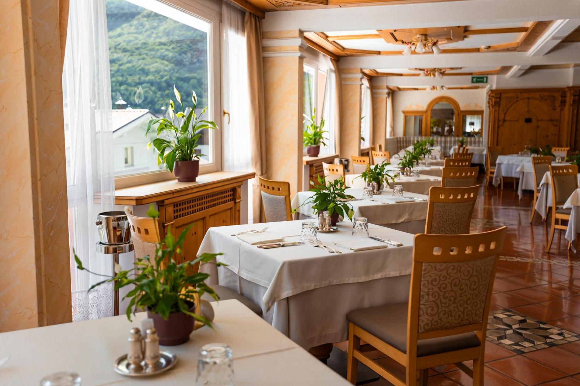 Alpenresort Belvedere Molveno Exterior photo
